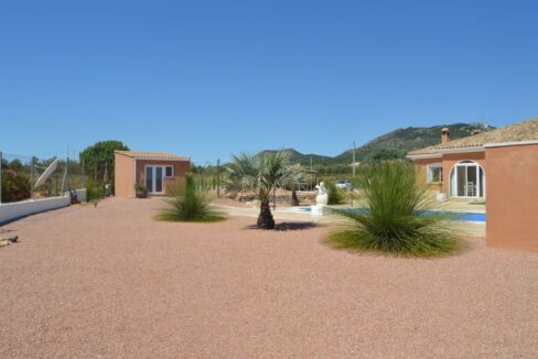 o_1efa75kmp1vkr18dvf3t88oc0538