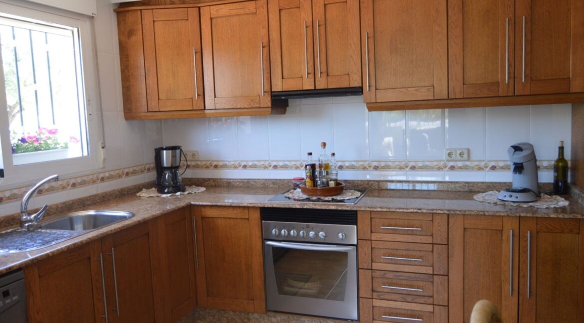 o_1efa75kmpanm14novvc19es12u53e