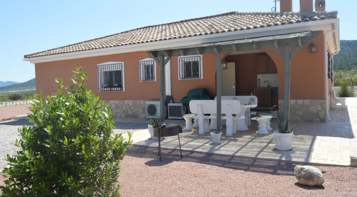 o_1efa75kmpln01fdg1rpke5hbf3d