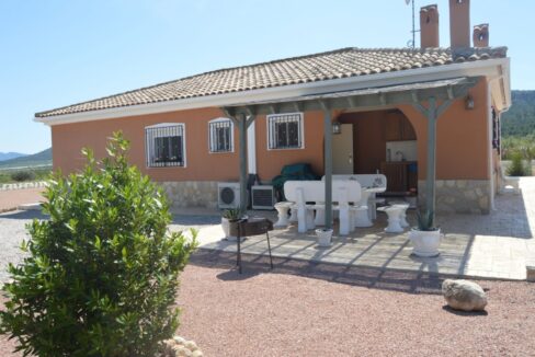 o_1efa75kmpln01fdg1rpke5hbf3d