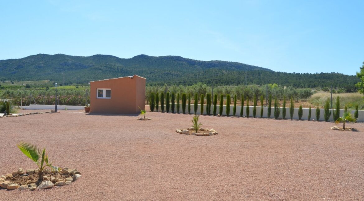 o_1efa75kmprvd1tig1smq1hd977i31