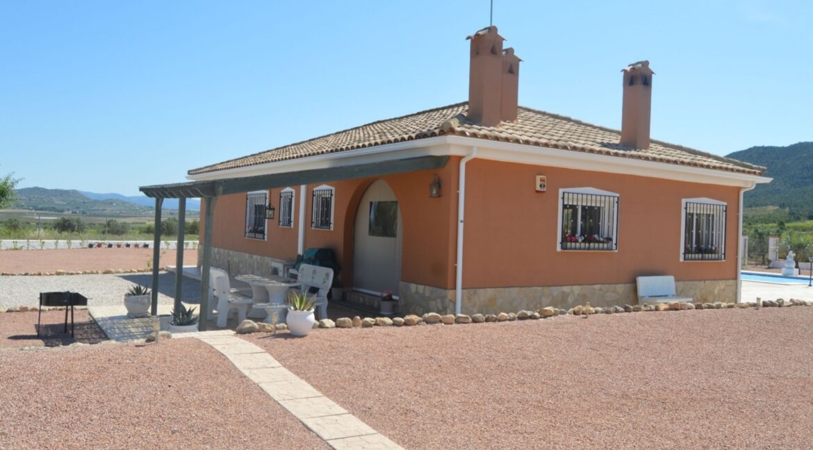 o_1efa75kmq16nnb8ijhd1t4uia841