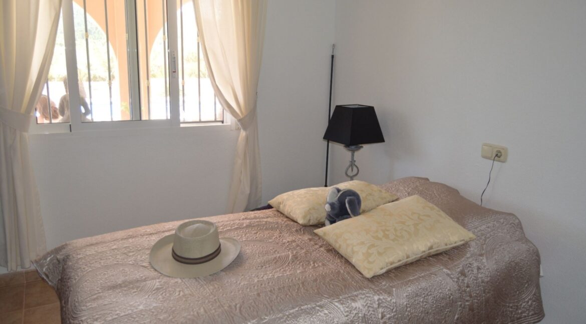 o_1efa75kmq1ei91ji6vqgm2fj9q40