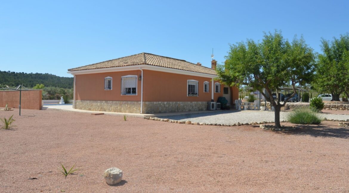 o_1efa75kmq53j1qmn1gvt1p6q114v43