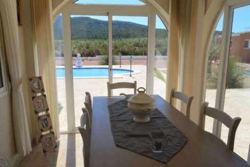 o_1efa75kmqilm1j6528h11qb192k3r