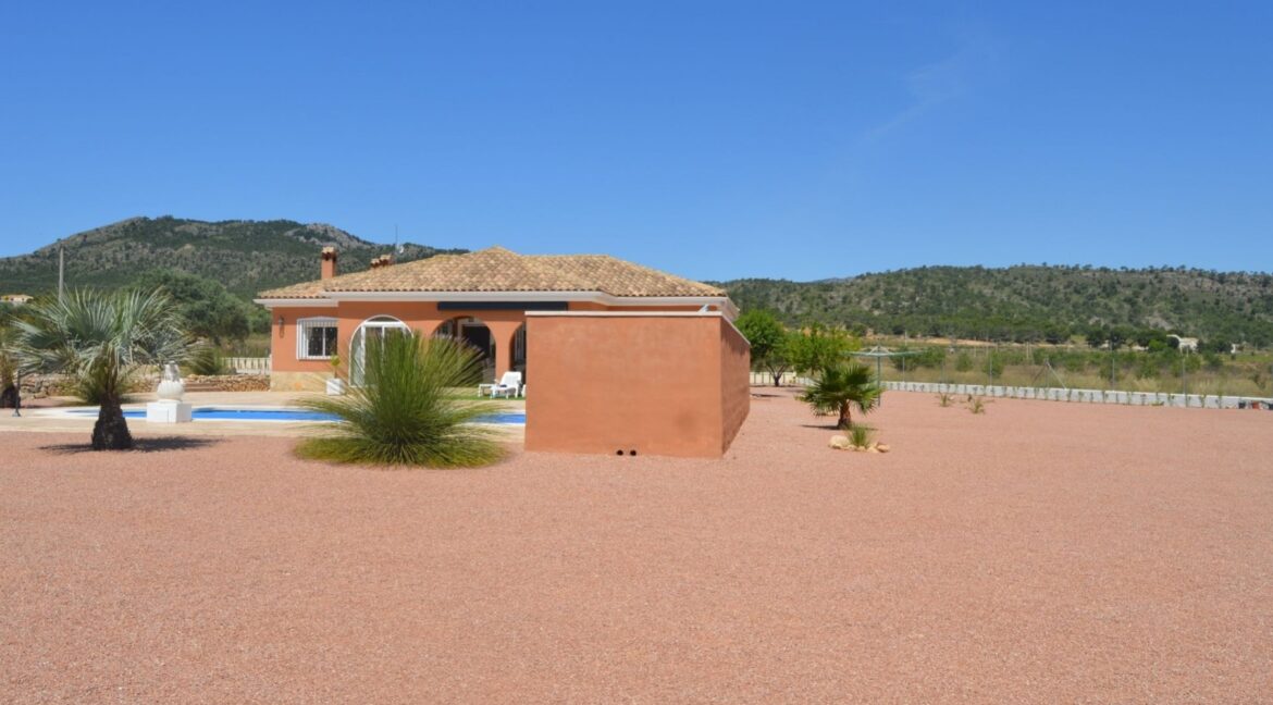 o_1efa75kmqltj62o1fr25mf1jrd42