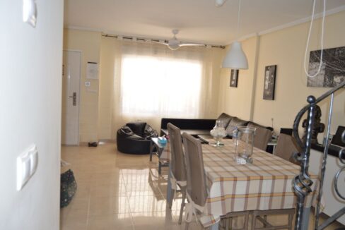 o_1efaijr0t4mu1cam1mrr1bmq1kn30