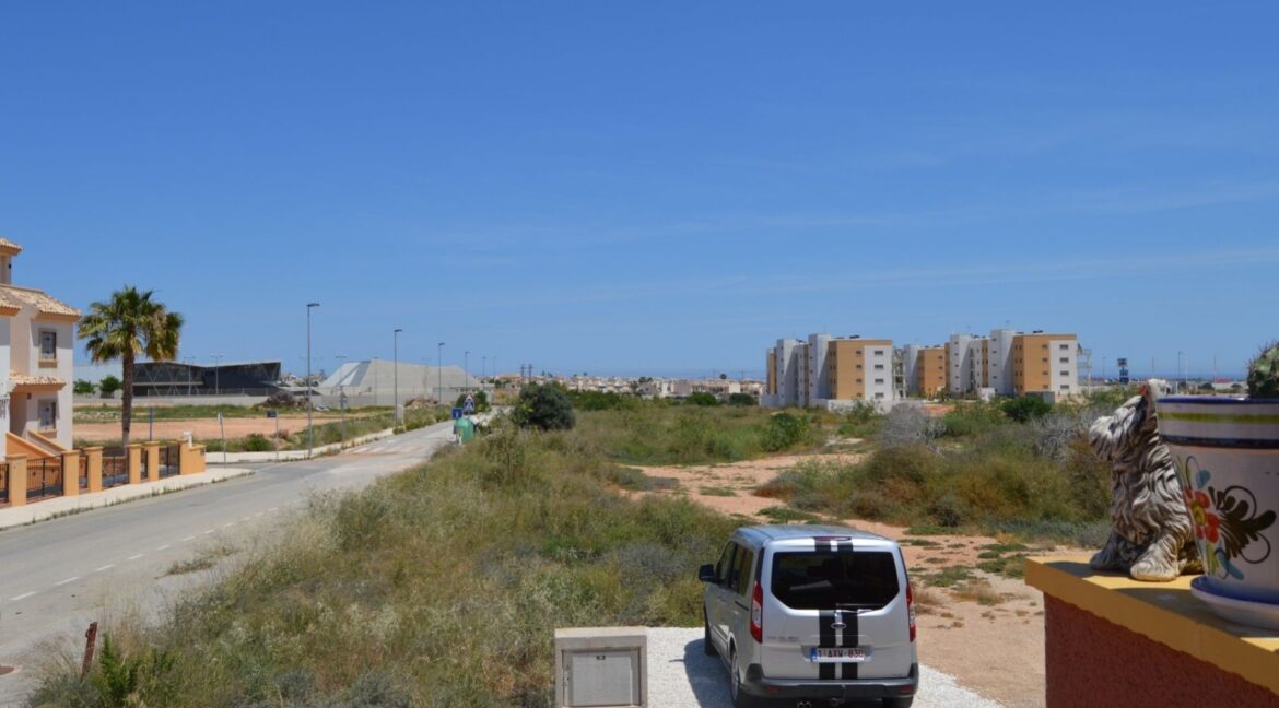 o_1efaijr0tatr1a201ln21le21vek38