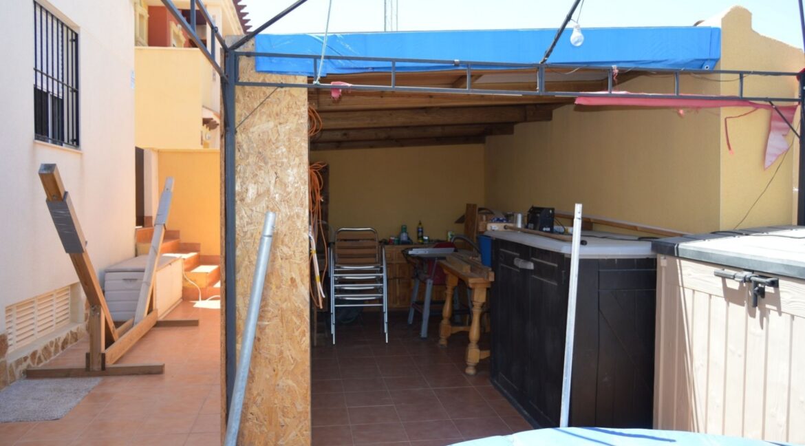 o_1efaijr0tenv1p4k11nenrk9f73a