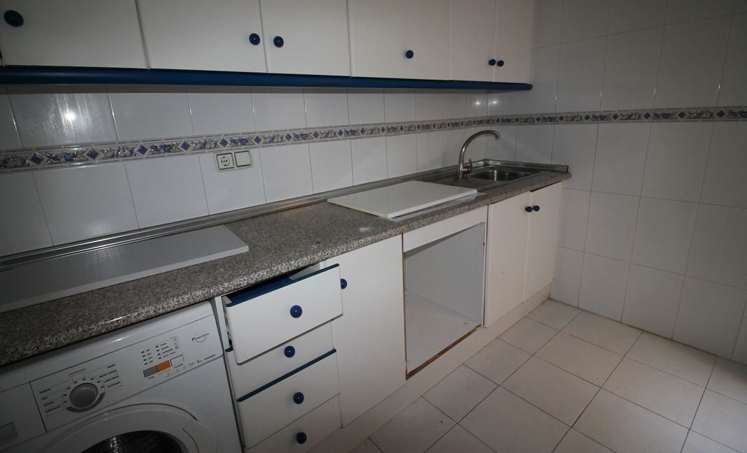 o_1eff589bh15o518np1kcmpmids42d