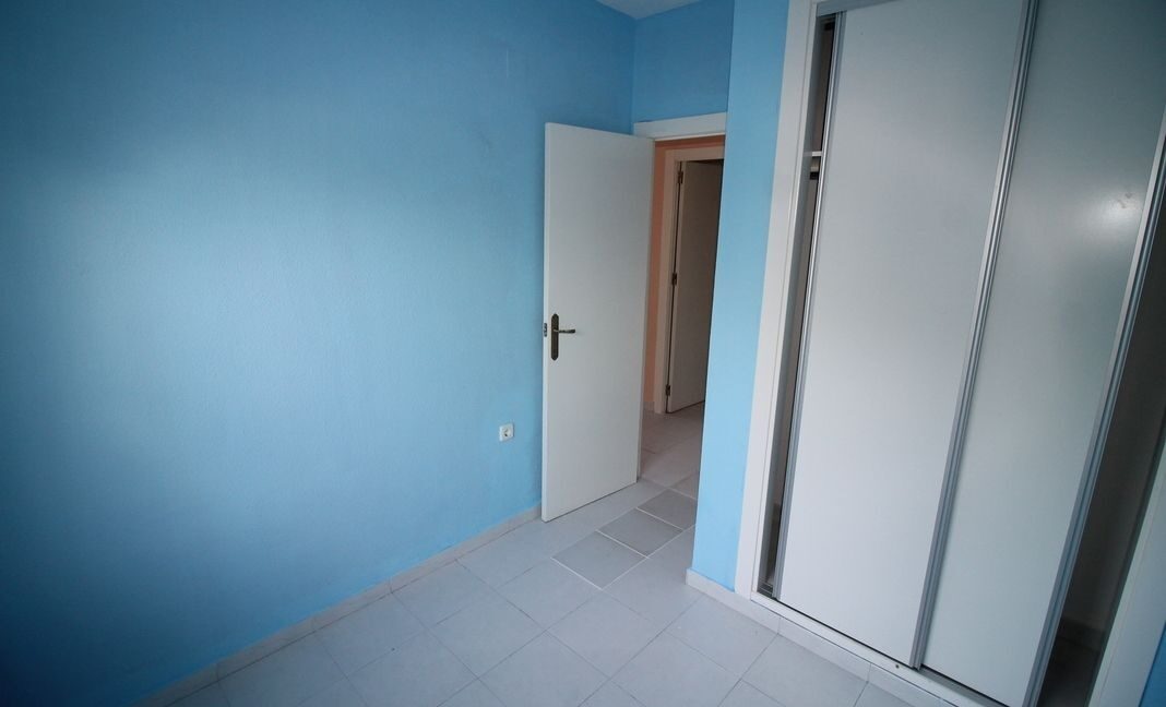 o_1eff589bh1raj1rf21stk1v4121425