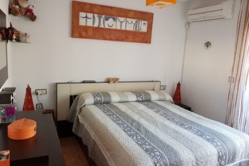 o_1efi4gvm61ai11tefg91d2deu32i