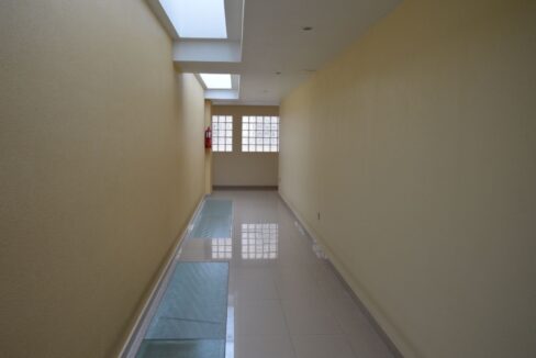 o_1efi6g6aq33qpm1m0vv1g4n72i