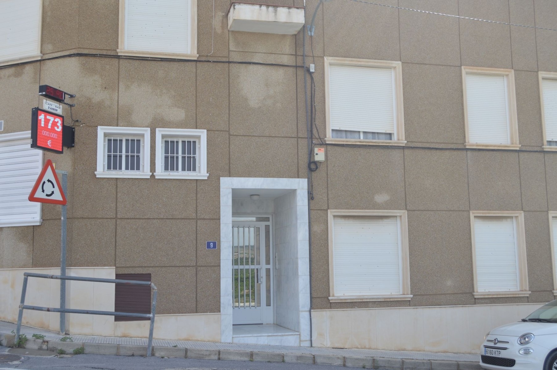 o_1efkk2vfvi9711pv8bf1b8dgt22a