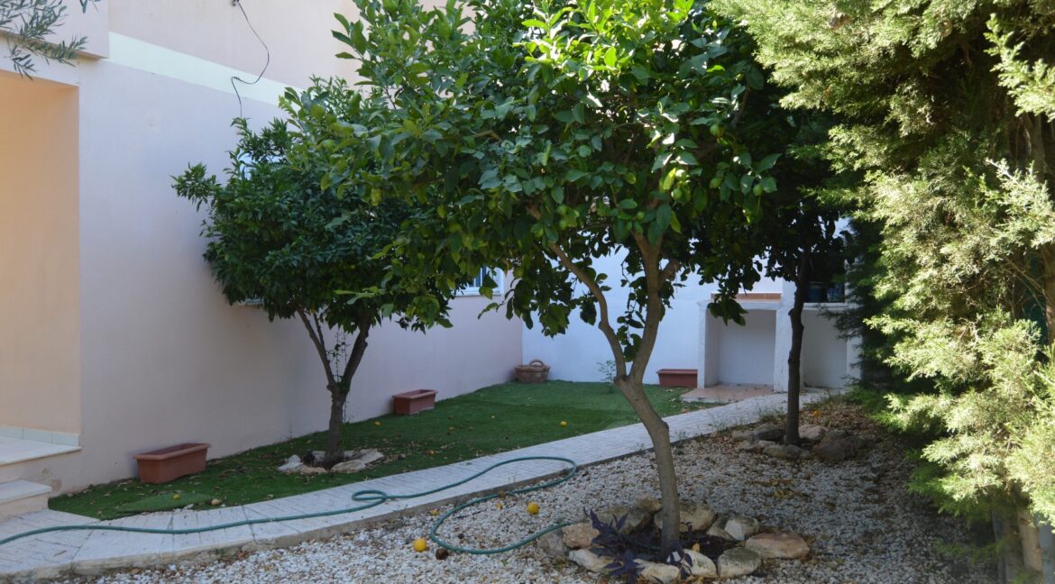 o_1efmn36m284qo4j1gkpv473b61u