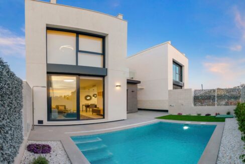 o_1eg7mkqtc1ar611su13sc3461hvf25