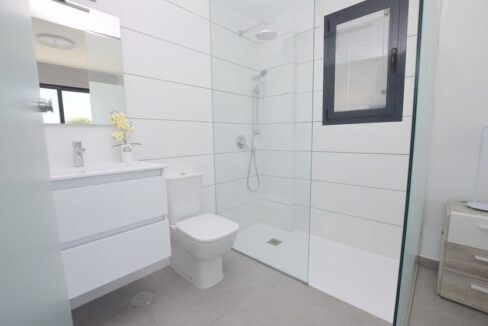 o_1egau7k6r1c617fdkl11cml199a1n