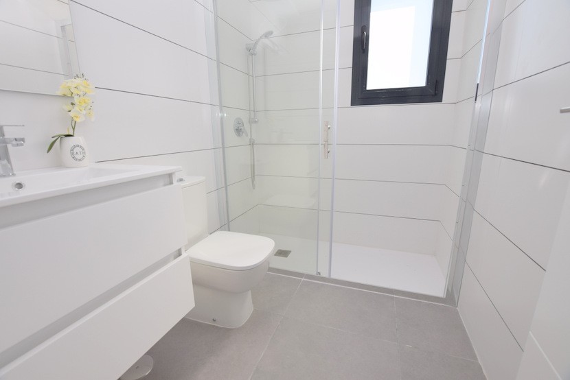 o_1egau7k6rfiah76vgf15vc1aa61m