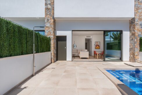 o_1eggjpan715que5iml41vrd1t5s2a