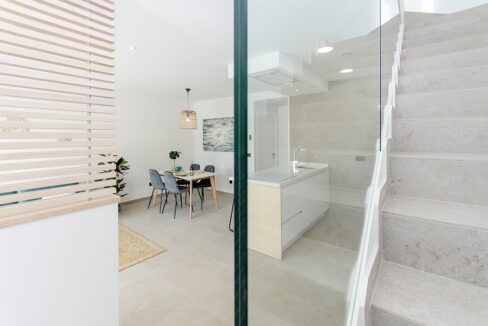 o_1egkt56abnvakhfrr91056pq02t