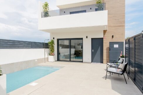 o_1egktd4s41f0am7817a3oeh1tt2bd