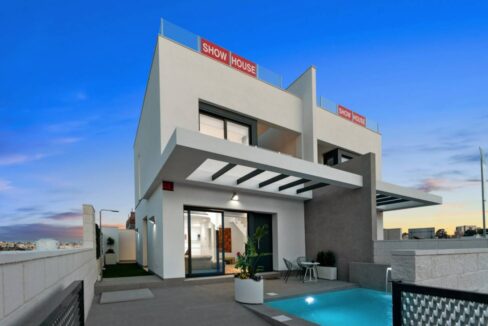 o_1egt3hvd43231tub4jv1us318jg28