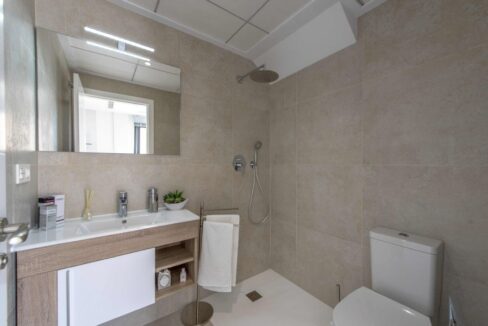 o_1egt4jgn31tnp17e11aem1blb1f8u50