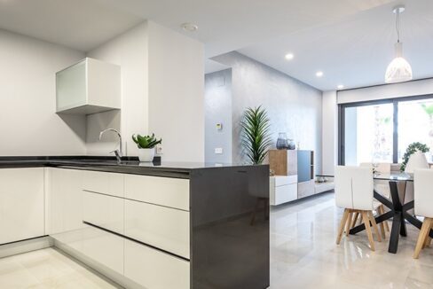 o_1egvstjfejhjdmdt3tl7s8jo1v