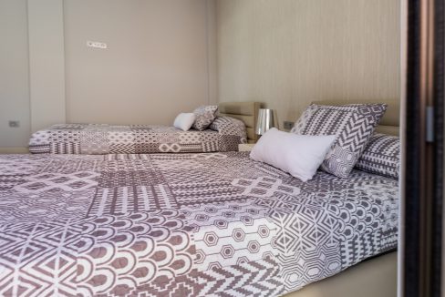 o_1eh79osjldvvo3n13io1t5e1oa652