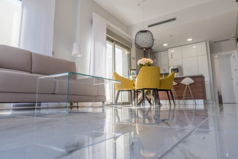 o_1eh7c4gen10et15fo99p1f5813j423