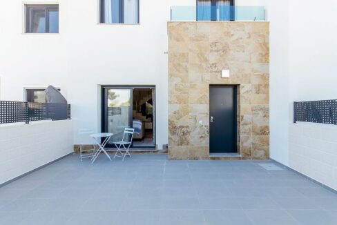 o_1eh7cgahne5ggoq1u67jns6e2n