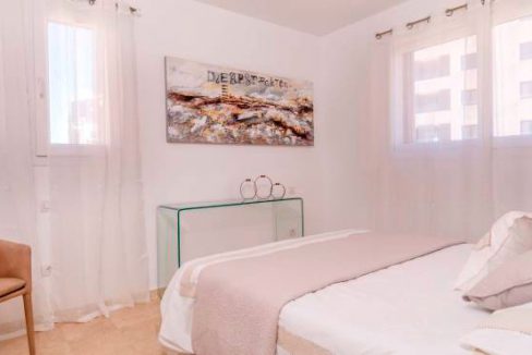 o_1eh9c941m1cb1dvl1gh11oe17veft