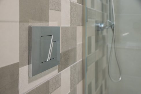 o_1eh9r7ecqqspjee19ia35jnm81t