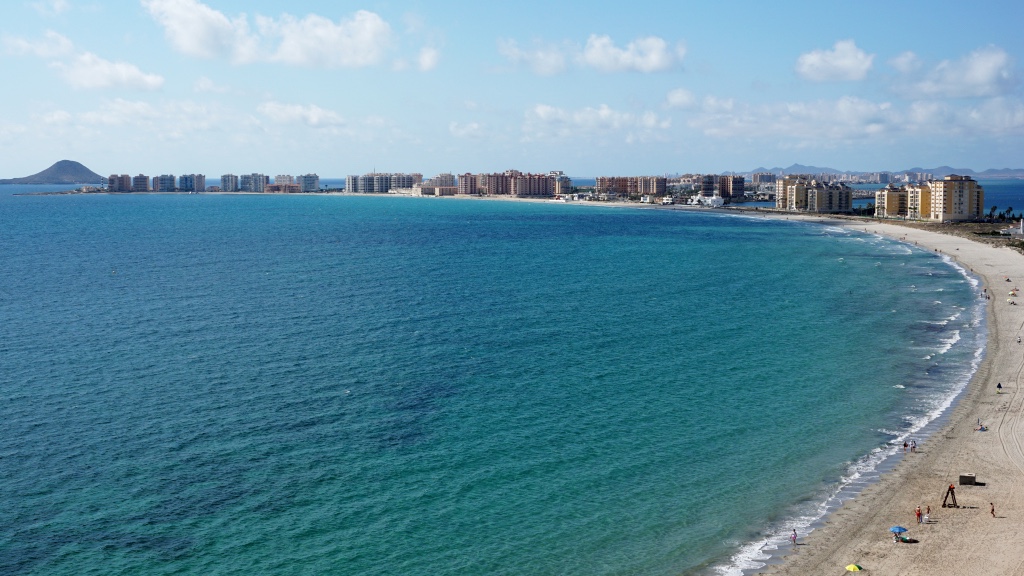 o_1ehcda8e2es068oh5m1b0stm1j