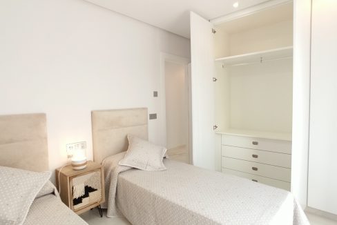 o_1ehcmacvg15hv1eh51lfm17ne1s5g25