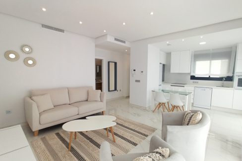 o_1ehcmacvga99fno1f221sqndn828