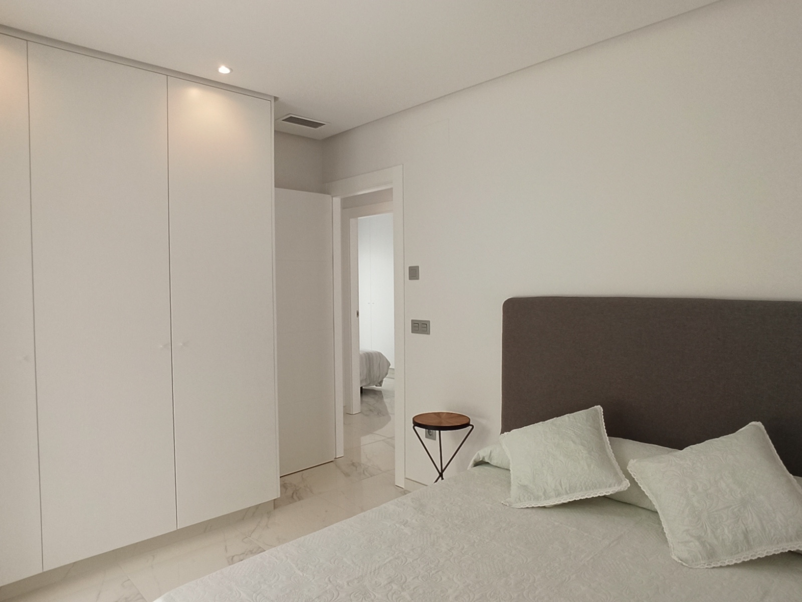 o_1ehcmacvga9i1pn117hbg1nb3m23