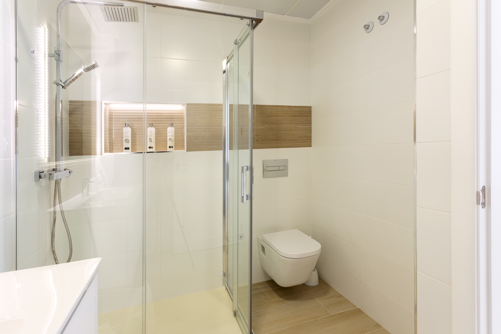 o_1ehjtbeam1pdchen67f2rv7cl3e