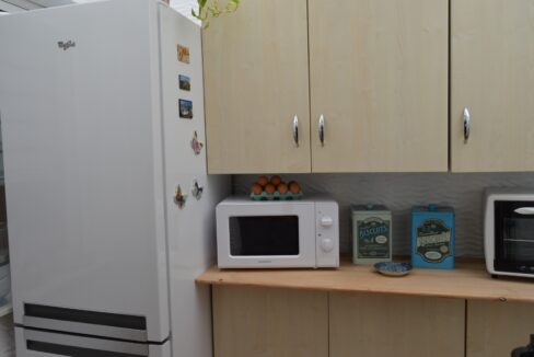 o_1ehkh01c348e1mr0t8d1q5va8768