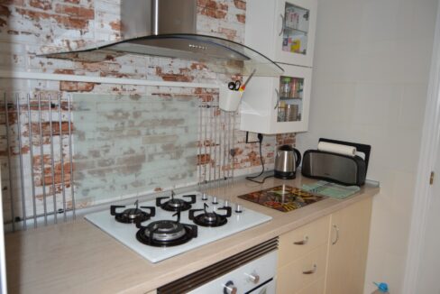 o_1ehkh01c41qvr1dr51k6nqh312356a