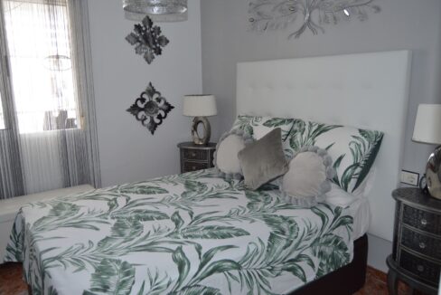 o_1ehkh01c8q2p1gh5c5k1c13rat6h