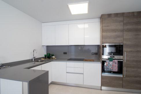 o_1ehmtn51p152s12pu1lgk1i8113dp2d