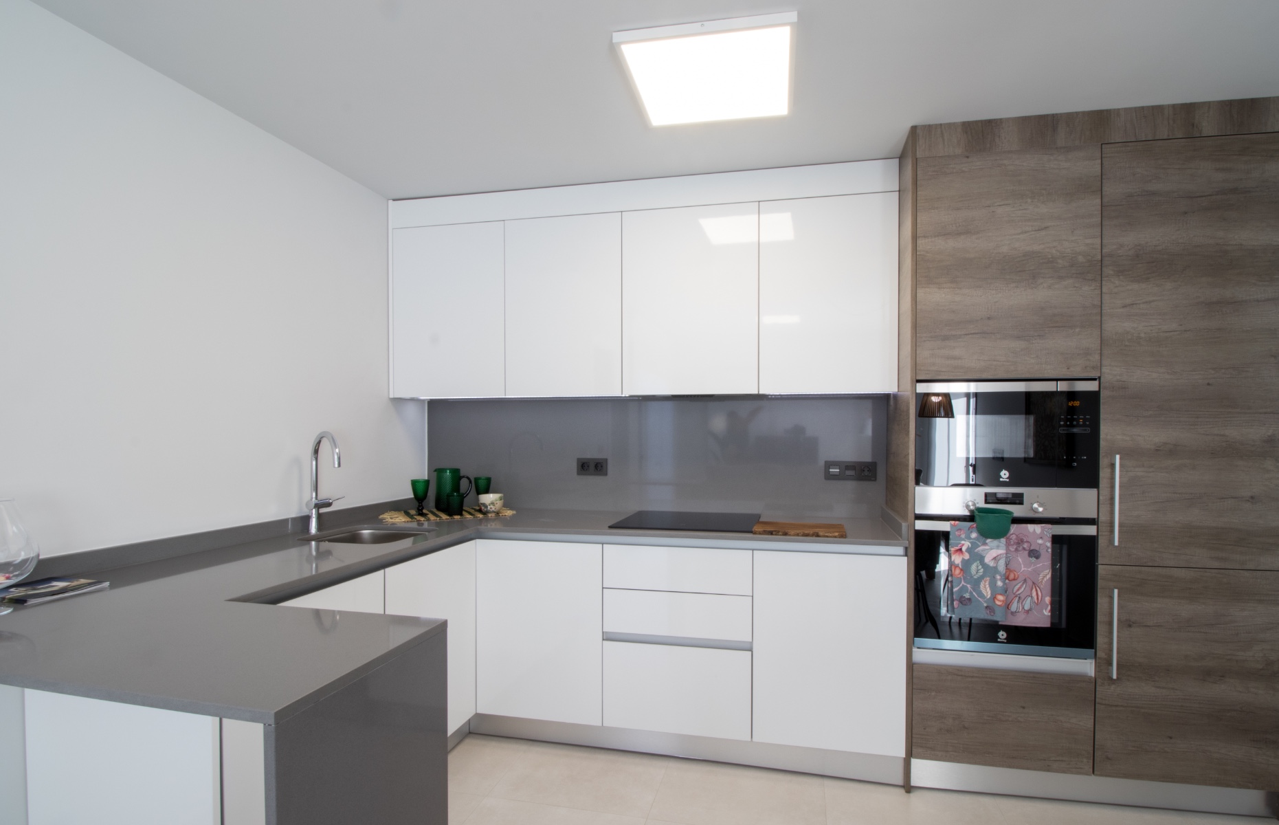 o_1ehmtn51p152s12pu1lgk1i8113dp2d