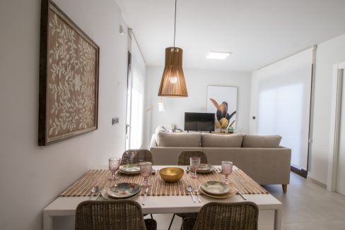 o_1ehmtn51phkk1u208rj1v5abne2f