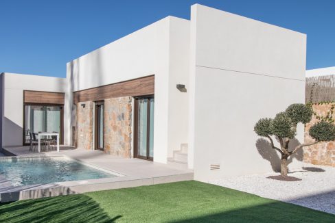 o_1ehmtn51qhdbnot1uo1e0p1mk2s