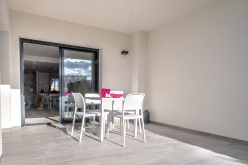 o_1ehouu8v41pbs1o3feq1fg118mj46