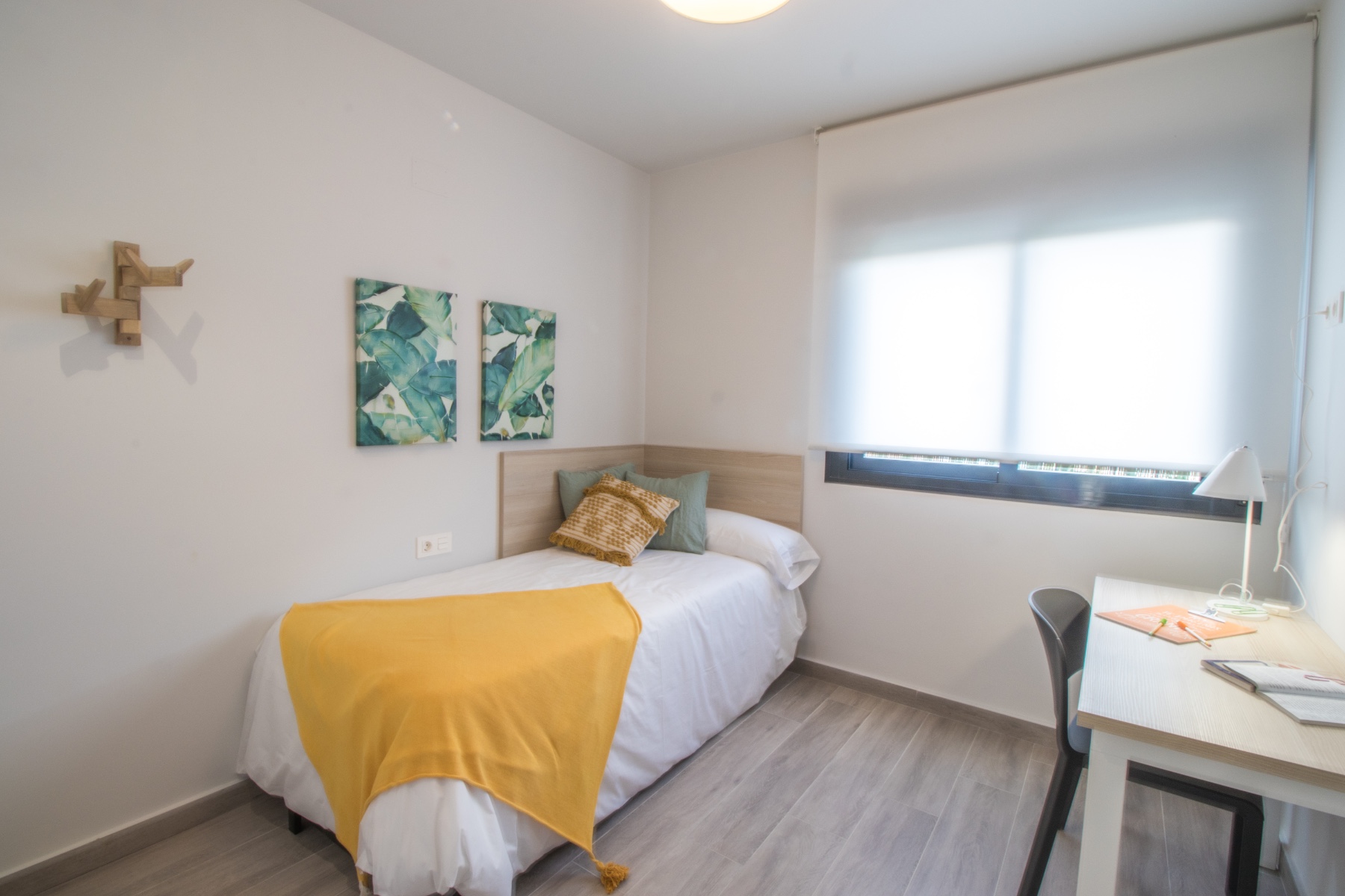 o_1ehouu8v4sq57gr194ug8gnvh43