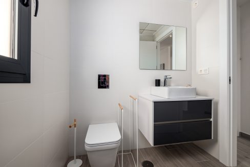 o_1ehouu8v51r1bgc1kktrf217to4p