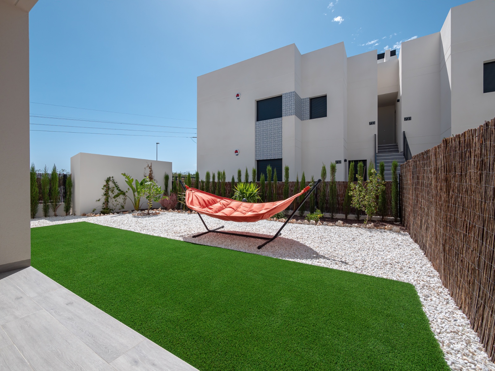 o_1ehouu8v5at2pn01jgq1puq3784q