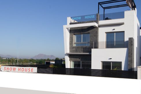 o_1ehp6n66bg9g1v691nf5c3m1ncr23